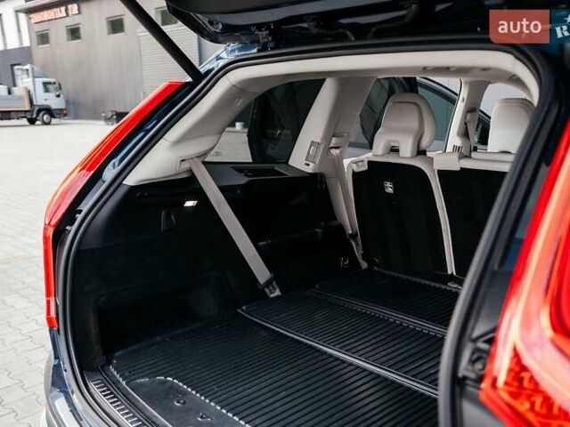 Синій Вольво ХС90, об'ємом двигуна 1.97 л та пробігом 27 тис. км за 62000 $, фото 112 на Automoto.ua