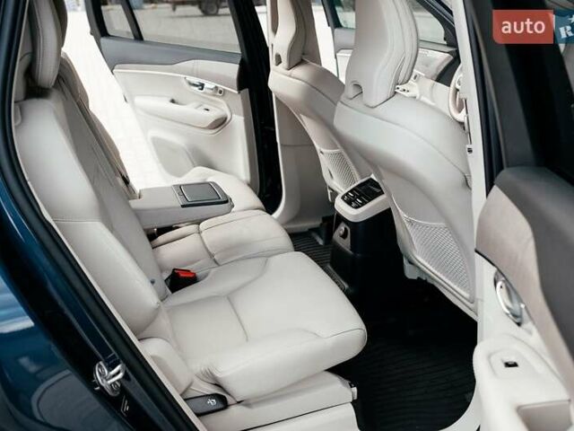 Синій Вольво ХС90, об'ємом двигуна 1.97 л та пробігом 27 тис. км за 62000 $, фото 179 на Automoto.ua