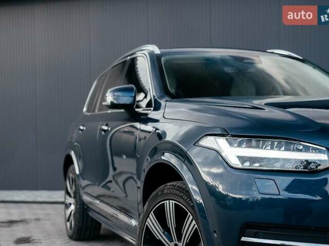 Синій Вольво ХС90, об'ємом двигуна 1.97 л та пробігом 27 тис. км за 62000 $, фото 168 на Automoto.ua