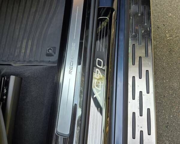 Синий Вольво ХС90, объемом двигателя 1.97 л и пробегом 19 тыс. км за 62000 $, фото 50 на Automoto.ua