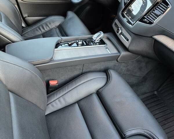 Синий Вольво ХС90, объемом двигателя 1.97 л и пробегом 19 тыс. км за 62000 $, фото 21 на Automoto.ua