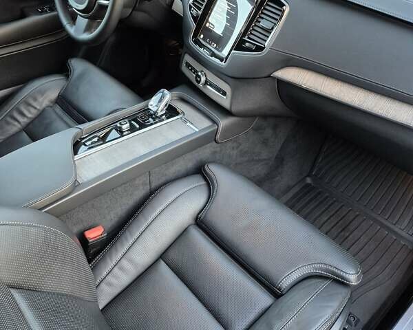 Синий Вольво ХС90, объемом двигателя 1.97 л и пробегом 19 тыс. км за 62000 $, фото 22 на Automoto.ua