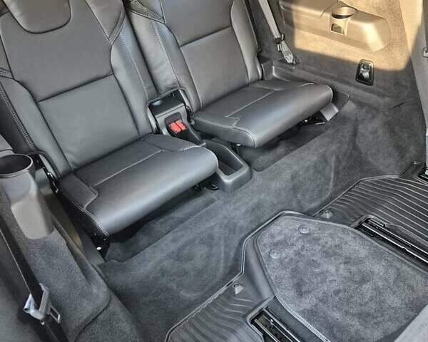 Синий Вольво ХС90, объемом двигателя 1.97 л и пробегом 19 тыс. км за 62000 $, фото 32 на Automoto.ua