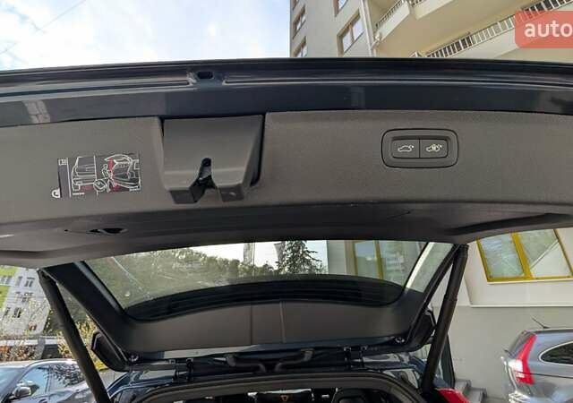 Синій Вольво ХС90, об'ємом двигуна 1.97 л та пробігом 2 тис. км за 65000 $, фото 10 на Automoto.ua