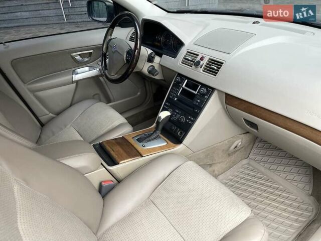 Зелений Вольво ХС90, об'ємом двигуна 2.4 л та пробігом 463 тис. км за 7900 $, фото 48 на Automoto.ua
