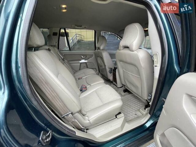 Зеленый Вольво ХС90, объемом двигателя 2.4 л и пробегом 463 тыс. км за 7999 $, фото 44 на Automoto.ua