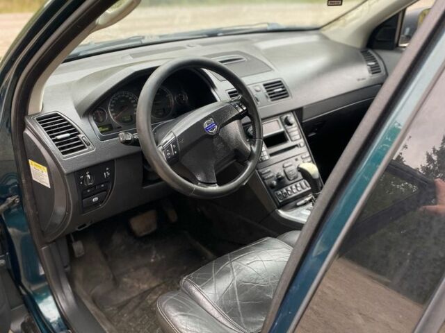 Зеленый Вольво ХС90, объемом двигателя 2.4 л и пробегом 350 тыс. км за 4950 $, фото 11 на Automoto.ua