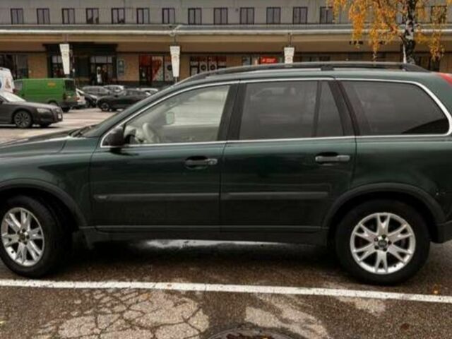 Зеленый Вольво ХС90, объемом двигателя 2.4 л и пробегом 300 тыс. км за 5700 $, фото 1 на Automoto.ua