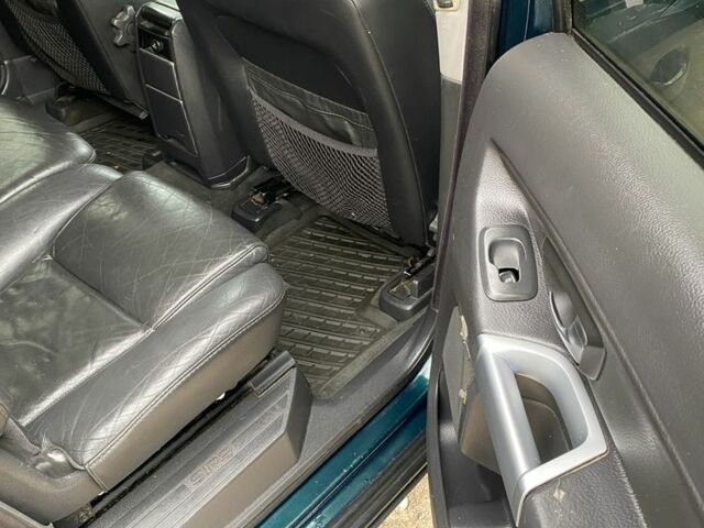 Зеленый Вольво ХС90, объемом двигателя 2.4 л и пробегом 350 тыс. км за 4950 $, фото 14 на Automoto.ua