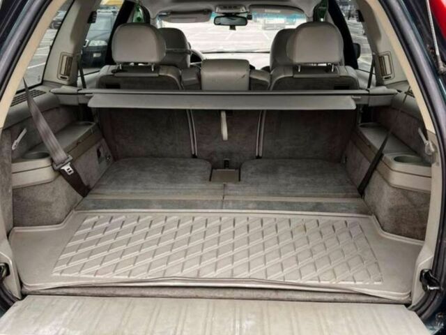 Зеленый Вольво ХС90, объемом двигателя 2.4 л и пробегом 300 тыс. км за 5700 $, фото 8 на Automoto.ua