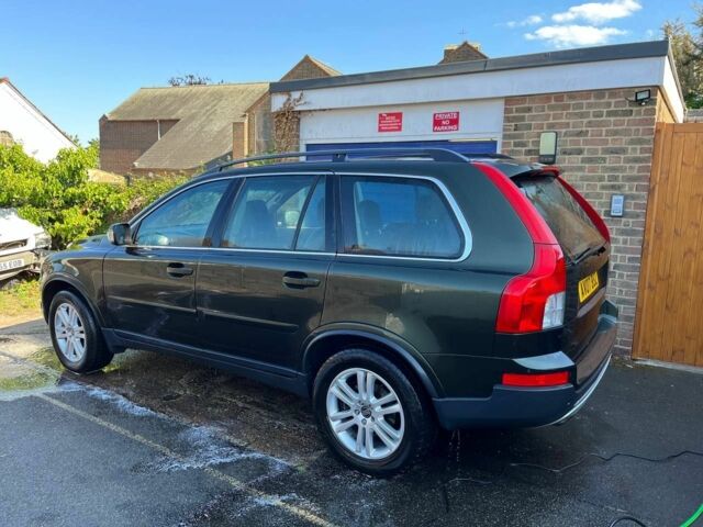 Зеленый Вольво ХС90, объемом двигателя 2.4 л и пробегом 300 тыс. км за 6000 $, фото 2 на Automoto.ua