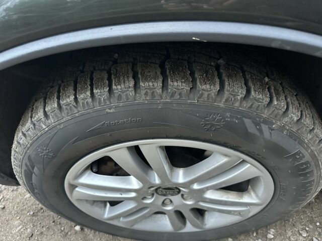 Зелений Вольво ХС90, об'ємом двигуна 2.4 л та пробігом 321 тис. км за 4200 $, фото 15 на Automoto.ua