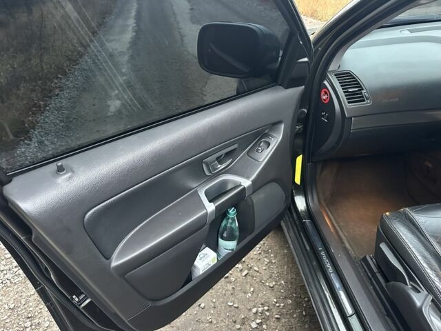 Зелений Вольво ХС90, об'ємом двигуна 2.4 л та пробігом 321 тис. км за 4200 $, фото 8 на Automoto.ua