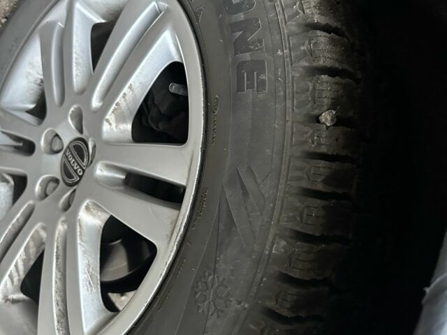 Зелений Вольво ХС90, об'ємом двигуна 2.4 л та пробігом 321 тис. км за 4200 $, фото 14 на Automoto.ua