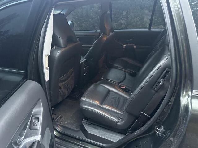 Зелений Вольво ХС90, об'ємом двигуна 2.4 л та пробігом 321 тис. км за 4200 $, фото 10 на Automoto.ua