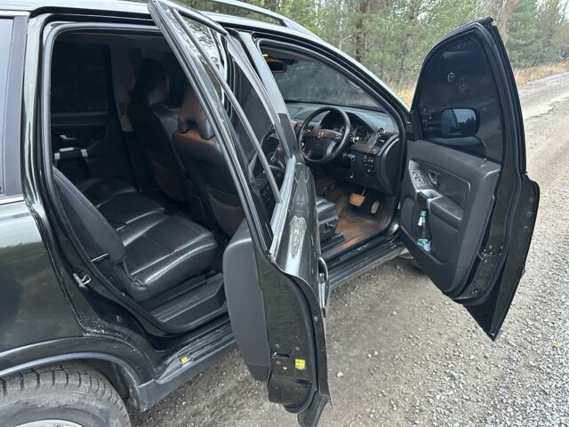 Зеленый Вольво ХС90, объемом двигателя 2.4 л и пробегом 321 тыс. км за 4200 $, фото 13 на Automoto.ua