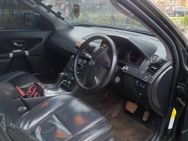 Зеленый Вольво ХС90, объемом двигателя 2.4 л и пробегом 320 тыс. км за 4300 $, фото 4 на Automoto.ua