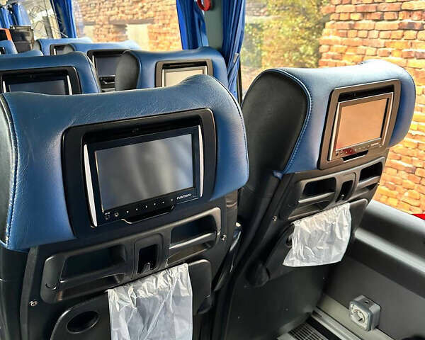 Желтый Вольво B13R, объемом двигателя 12.78 л и пробегом 2 тыс. км за 70700 $, фото 10 на Automoto.ua