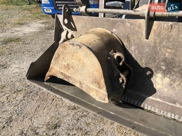 Жовтий Вольво BL 61B, об'ємом двигуна 4.4 л та пробігом 6 тис. км за 44500 $, фото 5 на Automoto.ua