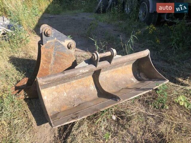 Желтый Вольво BL 61B, объемом двигателя 4.4 л и пробегом 6 тыс. км за 44500 $, фото 1 на Automoto.ua