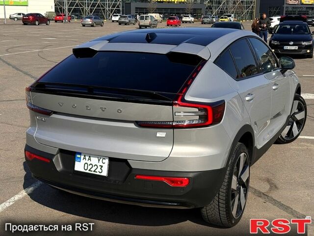 Сірий Вольво C40, об'ємом двигуна 0 л та пробігом 33 тис. км за 31500 $, фото 2 на Automoto.ua
