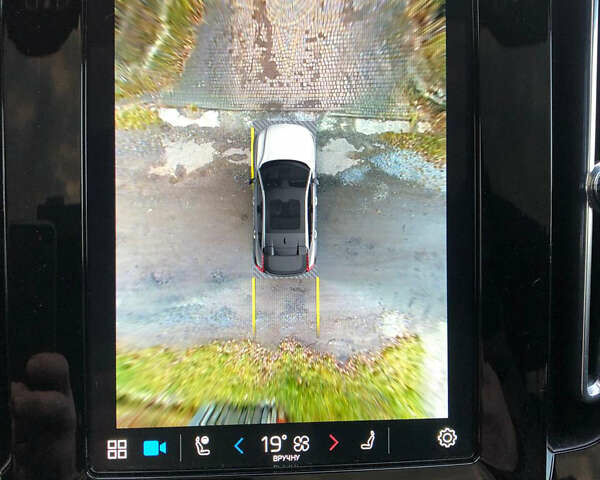 Белый Вольво C40 Recharge, объемом двигателя 0 л и пробегом 72 тыс. км за 29700 $, фото 35 на Automoto.ua