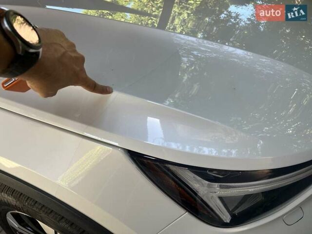 Белый Вольво C40 Recharge, объемом двигателя 0 л и пробегом 40 тыс. км за 26999 $, фото 38 на Automoto.ua