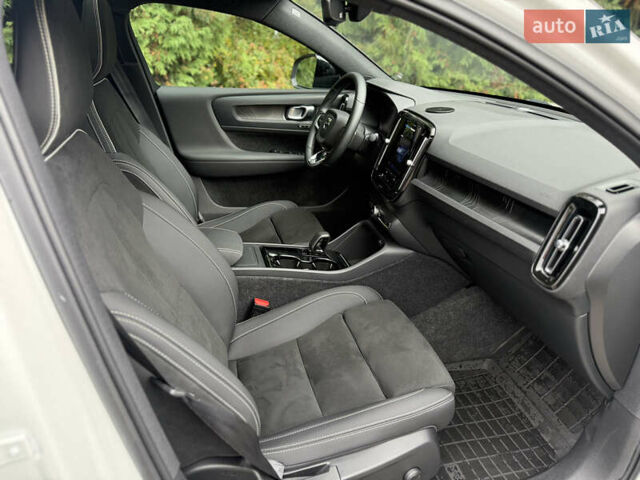 Білий Вольво C40 Recharge, об'ємом двигуна 0 л та пробігом 24 тис. км за 27600 $, фото 14 на Automoto.ua