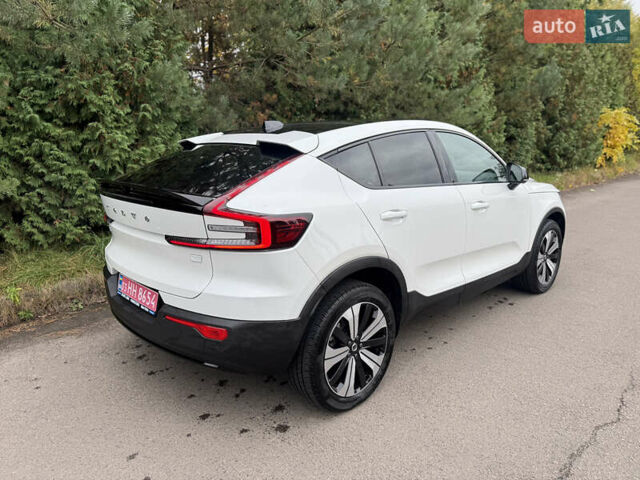 Вольво C40 Recharge 2022 у Рівному на Automoto.ua Білий Вольво C40 Recharge, об'ємом двигуна 0 л та пробігом 23 тис. км за 27600 $, фото 29 на Automoto.ua