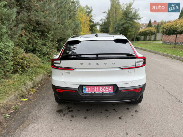 Вольво C40 Recharge 2022 у Рівному на Automoto.ua Білий Вольво C40 Recharge, об'ємом двигуна 0 л та пробігом 23 тис. км за 27600 $, фото 25 на Automoto.ua