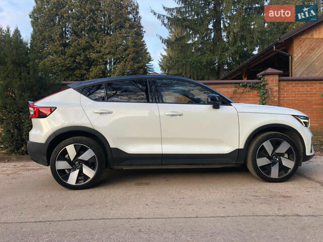 Белый Вольво C40 Recharge, объемом двигателя 0 л и пробегом 72 тыс. км за 29700 $, фото 11 на Automoto.ua