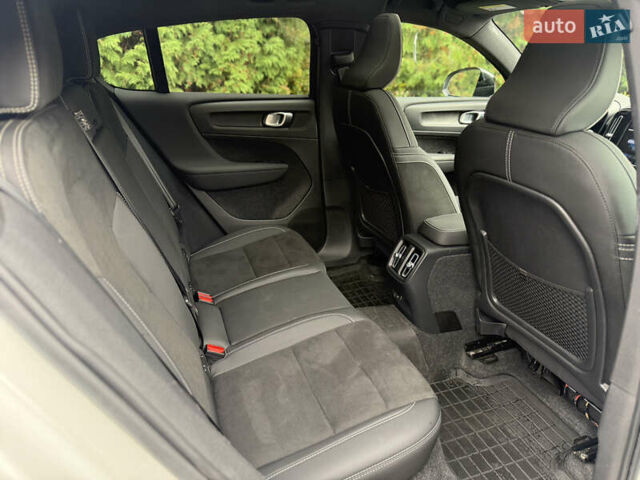 Білий Вольво C40 Recharge, об'ємом двигуна 0 л та пробігом 24 тис. км за 27600 $, фото 6 на Automoto.ua