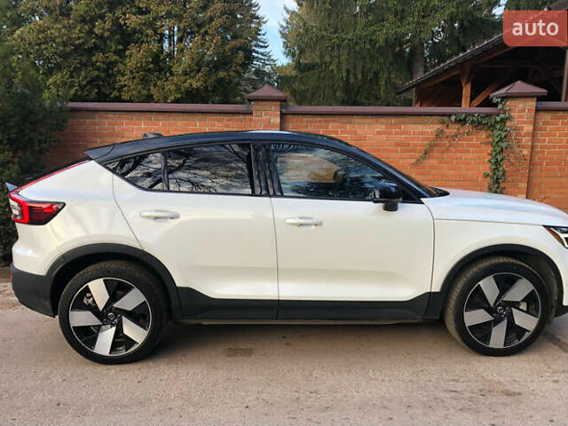 Белый Вольво C40 Recharge, объемом двигателя 0 л и пробегом 72 тыс. км за 29700 $, фото 10 на Automoto.ua