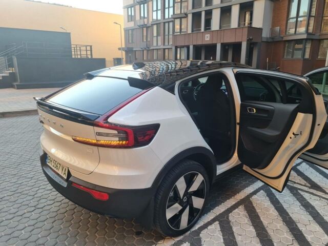 Белый Вольво C40 Recharge, объемом двигателя 0 л и пробегом 17 тыс. км за 36700 $, фото 13 на Automoto.ua