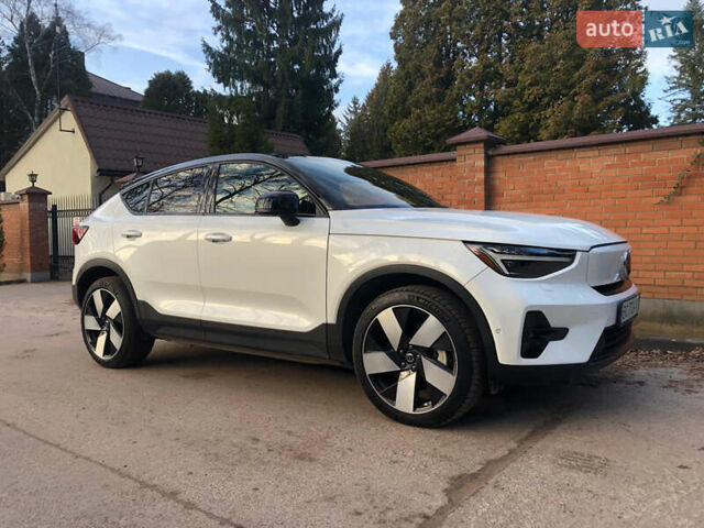 Белый Вольво C40 Recharge, объемом двигателя 0 л и пробегом 72 тыс. км за 29700 $, фото 7 на Automoto.ua