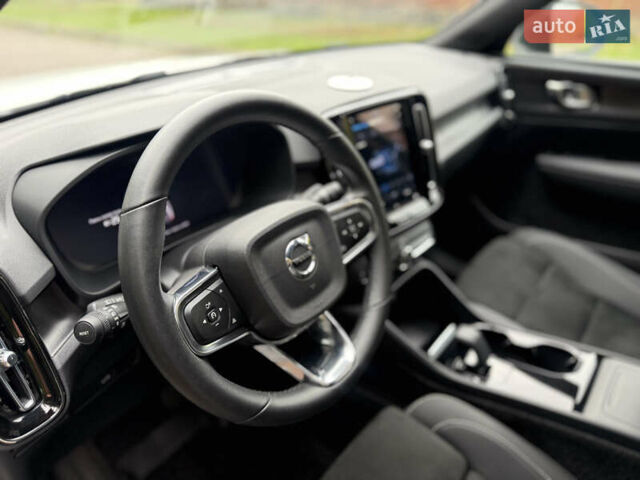 Білий Вольво C40 Recharge, об'ємом двигуна 0 л та пробігом 24 тис. км за 27600 $, фото 12 на Automoto.ua