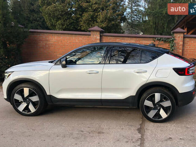 Белый Вольво C40 Recharge, объемом двигателя 0 л и пробегом 72 тыс. км за 29700 $, фото 1 на Automoto.ua