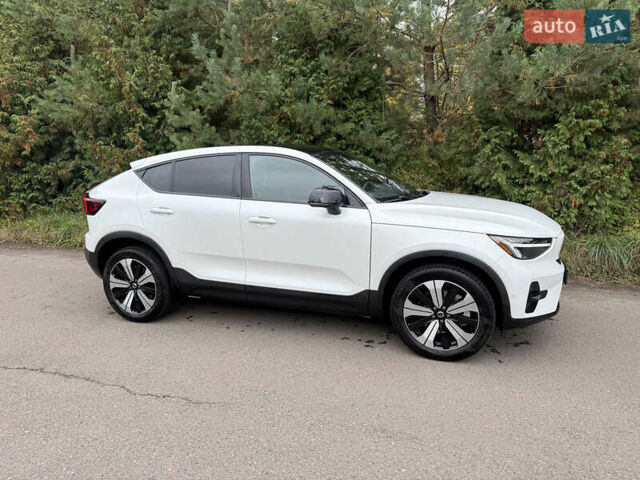 Білий Вольво C40 Recharge, об'ємом двигуна 0 л та пробігом 24 тис. км за 27600 $, фото 3 на Automoto.ua