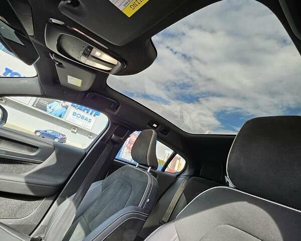 Белый Вольво C40 Recharge, объемом двигателя 0 л и пробегом 100 тыс. км за 27000 $, фото 12 на Automoto.ua