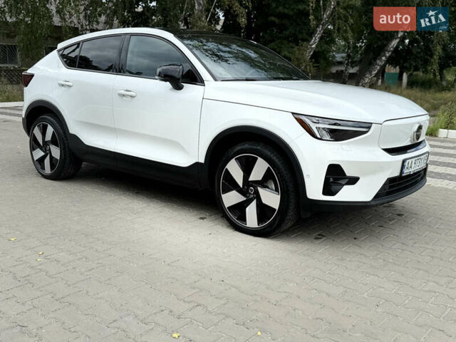 Белый Вольво C40 Recharge, объемом двигателя 0 л и пробегом 18 тыс. км за 31500 $, фото 13 на Automoto.ua