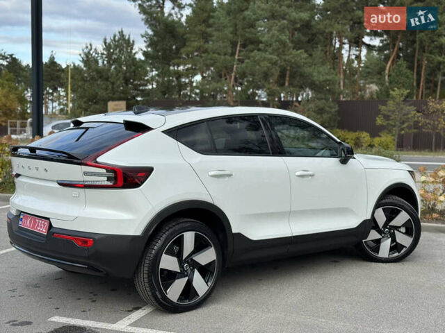 Белый Вольво C40 Recharge, объемом двигателя 0 л и пробегом 1 тыс. км за 34500 $, фото 26 на Automoto.ua