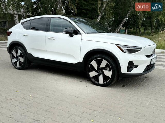 Белый Вольво C40 Recharge, объемом двигателя 0 л и пробегом 18 тыс. км за 31500 $, фото 12 на Automoto.ua