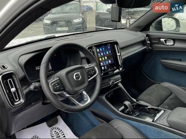 Белый Вольво C40 Recharge, объемом двигателя 0 л и пробегом 164 тыс. км за 23700 $, фото 3 на Automoto.ua