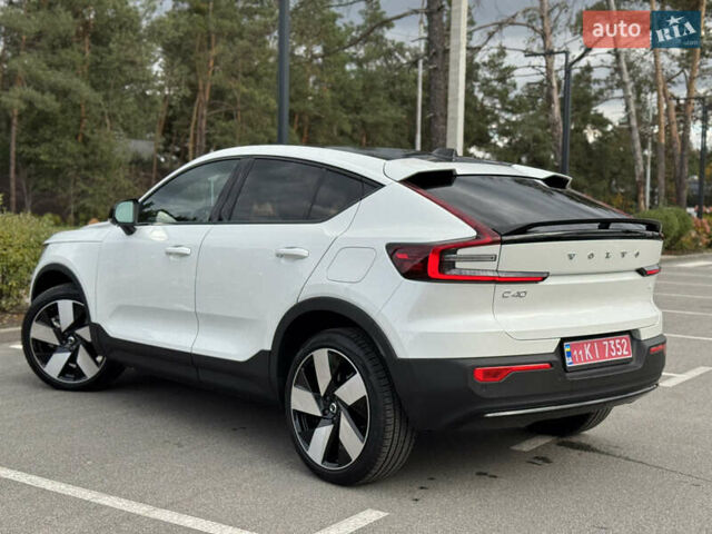 Белый Вольво C40 Recharge, объемом двигателя 0 л и пробегом 1 тыс. км за 34500 $, фото 20 на Automoto.ua