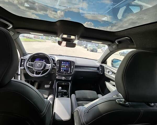 Белый Вольво C40 Recharge, объемом двигателя 0 л и пробегом 100 тыс. км за 27000 $, фото 11 на Automoto.ua