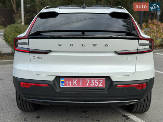 Белый Вольво C40 Recharge, объемом двигателя 0 л и пробегом 1 тыс. км за 34500 $, фото 27 на Automoto.ua
