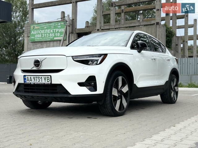 Белый Вольво C40 Recharge, объемом двигателя 0 л и пробегом 18 тыс. км за 31500 $, фото 21 на Automoto.ua