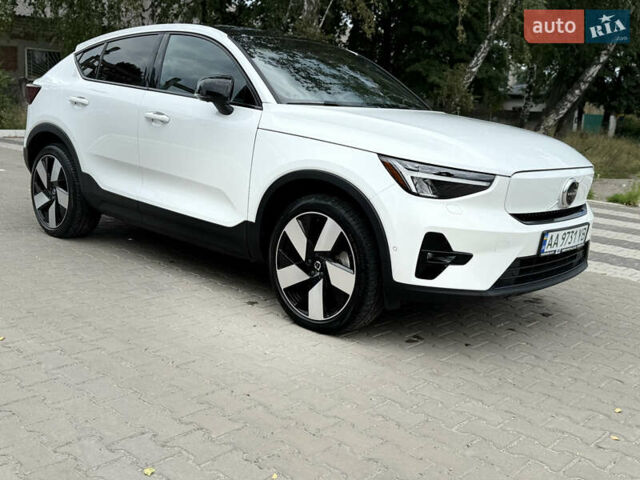 Белый Вольво C40 Recharge, объемом двигателя 0 л и пробегом 18 тыс. км за 31500 $, фото 14 на Automoto.ua