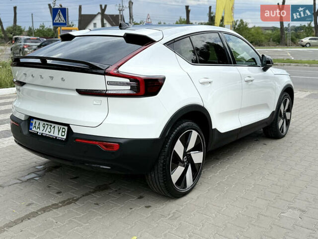 Белый Вольво C40 Recharge, объемом двигателя 0 л и пробегом 18 тыс. км за 31500 $, фото 8 на Automoto.ua