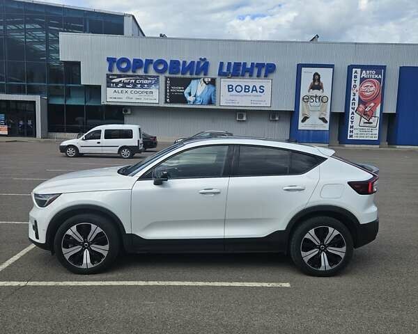 Белый Вольво C40 Recharge, объемом двигателя 0 л и пробегом 100 тыс. км за 27000 $, фото 8 на Automoto.ua